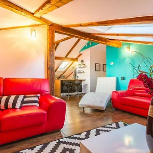 Lena Apartman Fiume